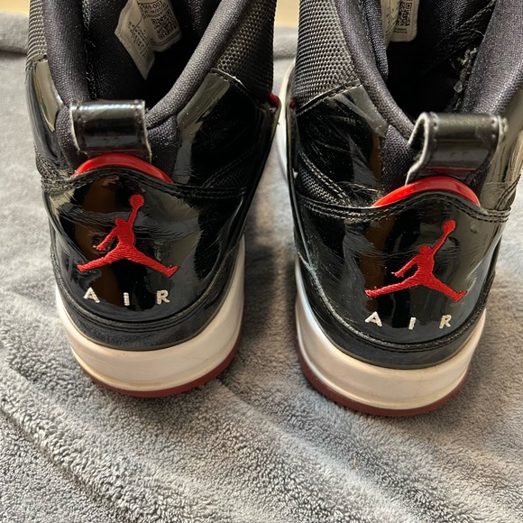 Men’s Jordan shoes - Picture 5 of 9